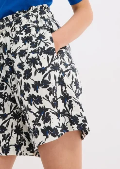 Short en lin majoritaire