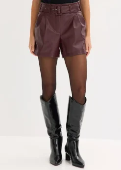 Short enduit avec ceinture