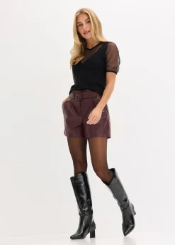 Short enduit avec ceinture