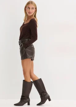 Short enduit avec ceinture