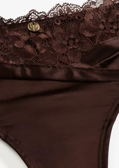 Shorty-string avec dos sans coutures