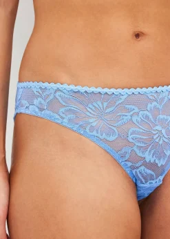 Slip mini orné de dentelle