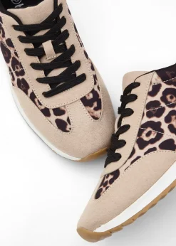 Sneakers détails léopard