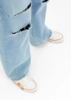 Sneakers Mustang à broderies