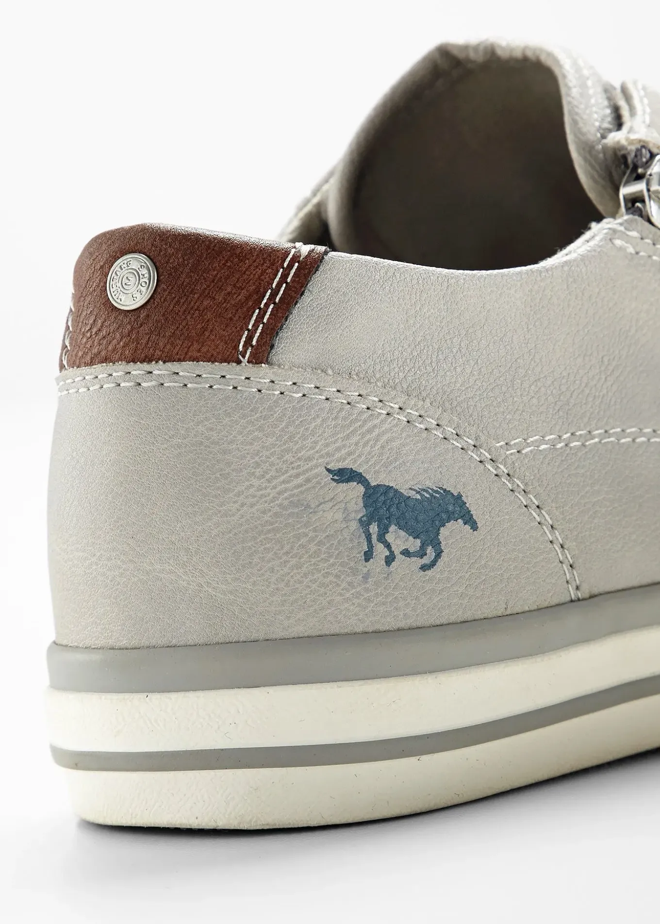 Sneakers Mustang à fermeture zippée