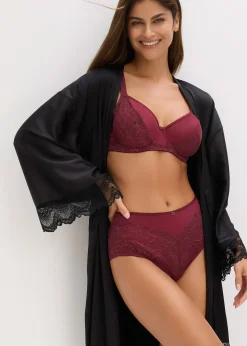 Soutien-gorge à armatures avec une jolie dentelle