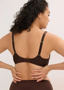 Soutien-gorge à armatures, détails brillants