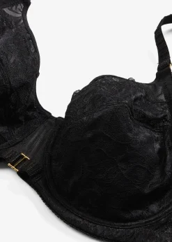 Soutien-gorge à armatures et bijou