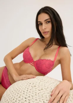 Soutien-gorge à coques avec broderie florale métallisée
