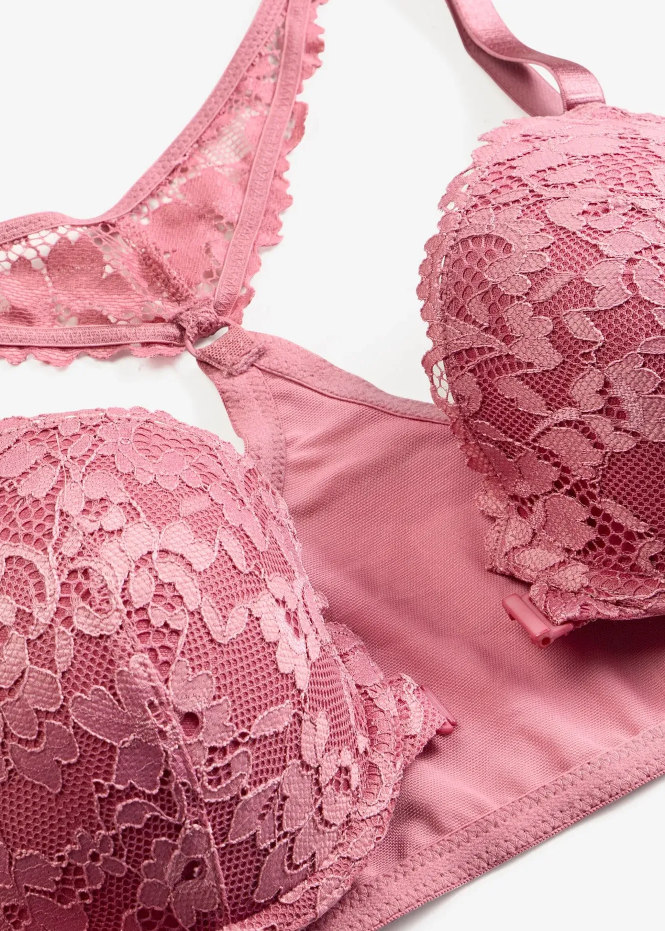 Soutien-gorge à coques en dentelle, fermeture devant