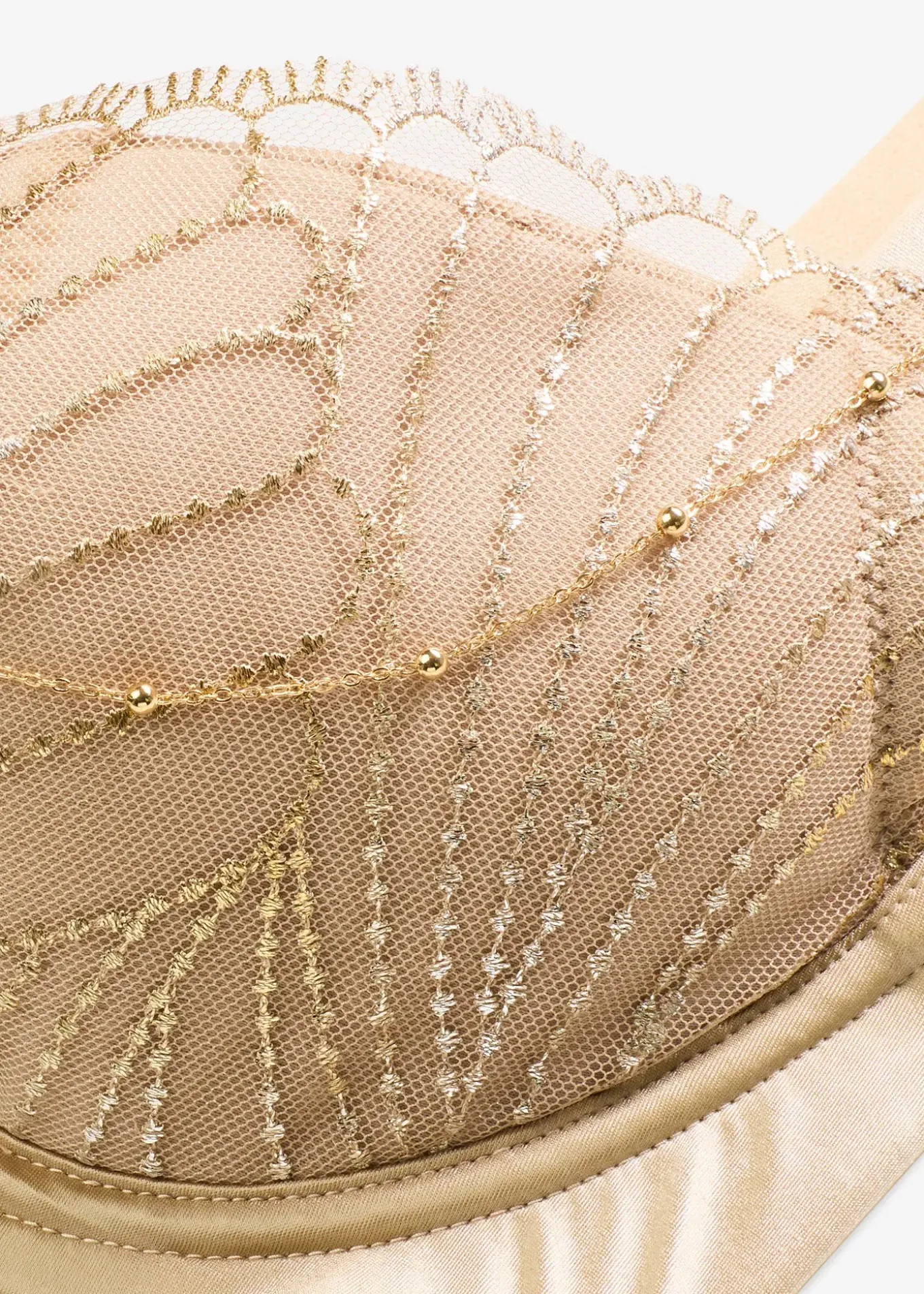 Soutien-gorge à coques et broderie, chaîne amovible