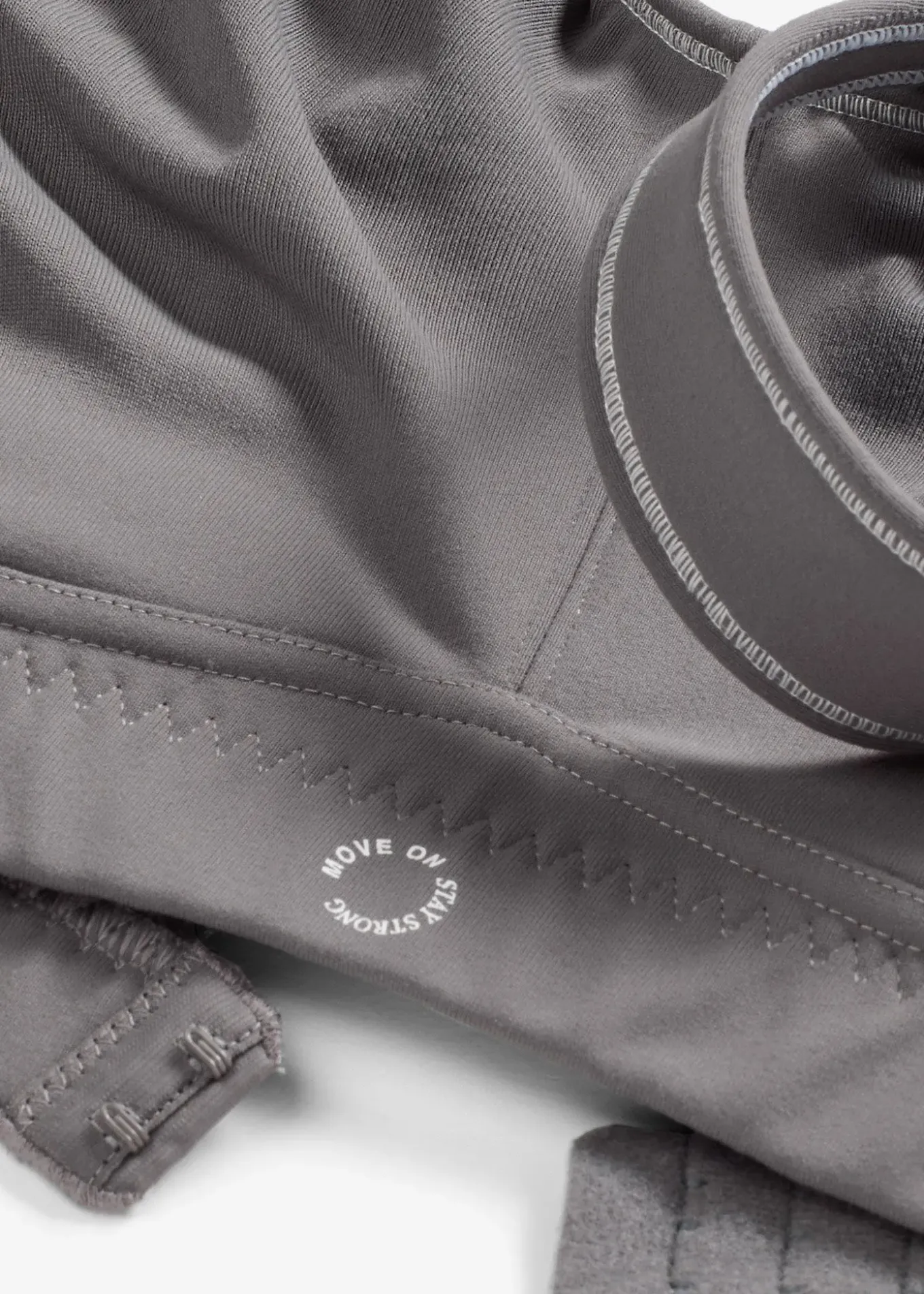 Soutien-gorge de sport toucher coton, maintien modéré