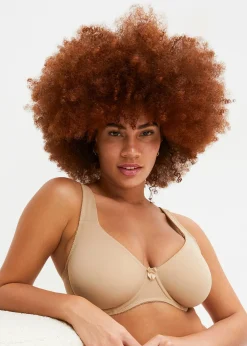 Soutien-gorge moulé à armatures