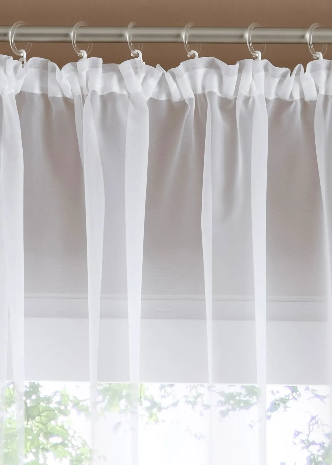 Store voilage avec bordure dentelle