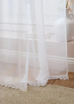 Store voilage avec bordure dentelle