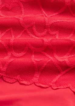 String sculptant avec dentelle cœurs, maintien modéré