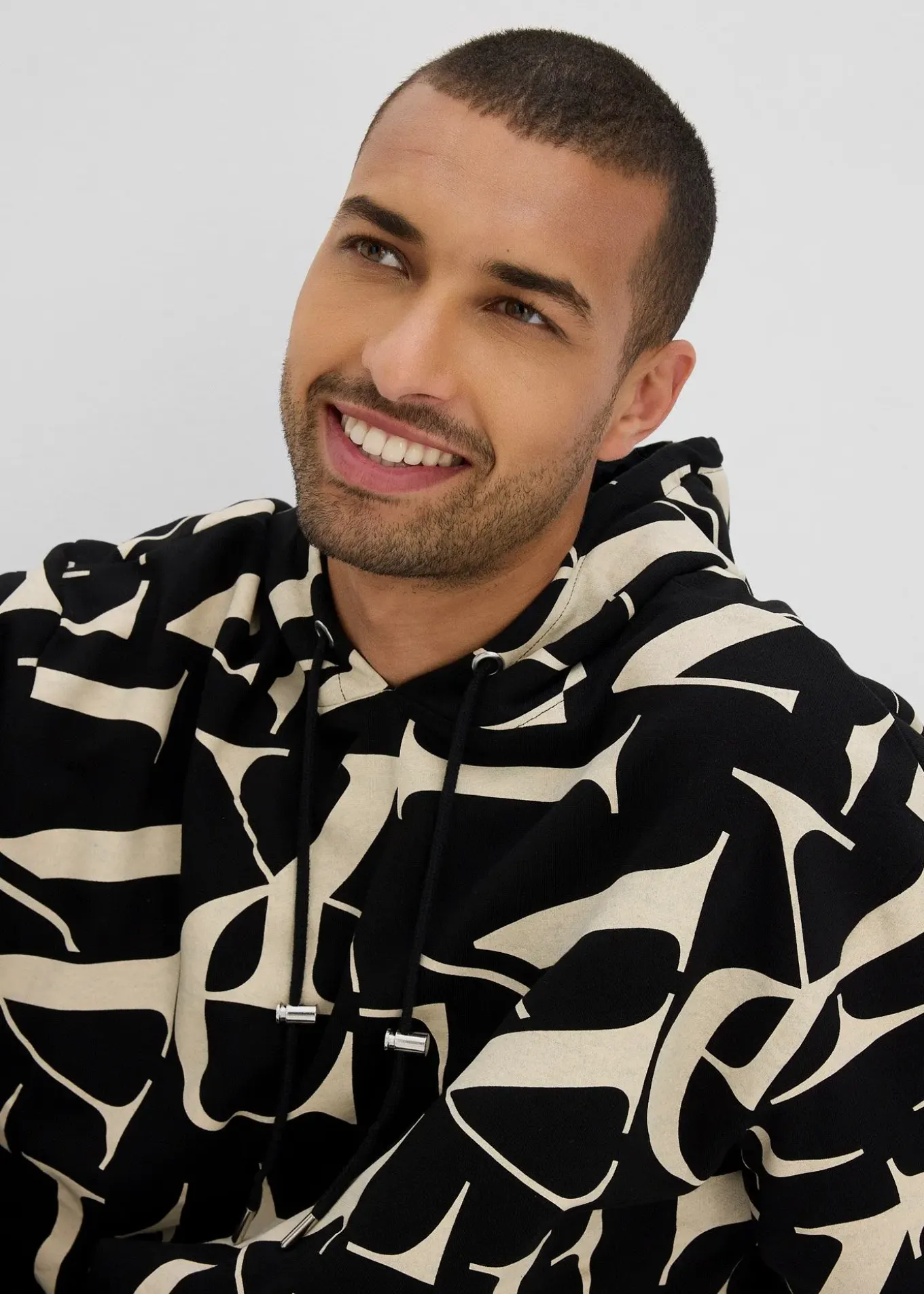 Sweat à capuche 100% coton, coupe loose