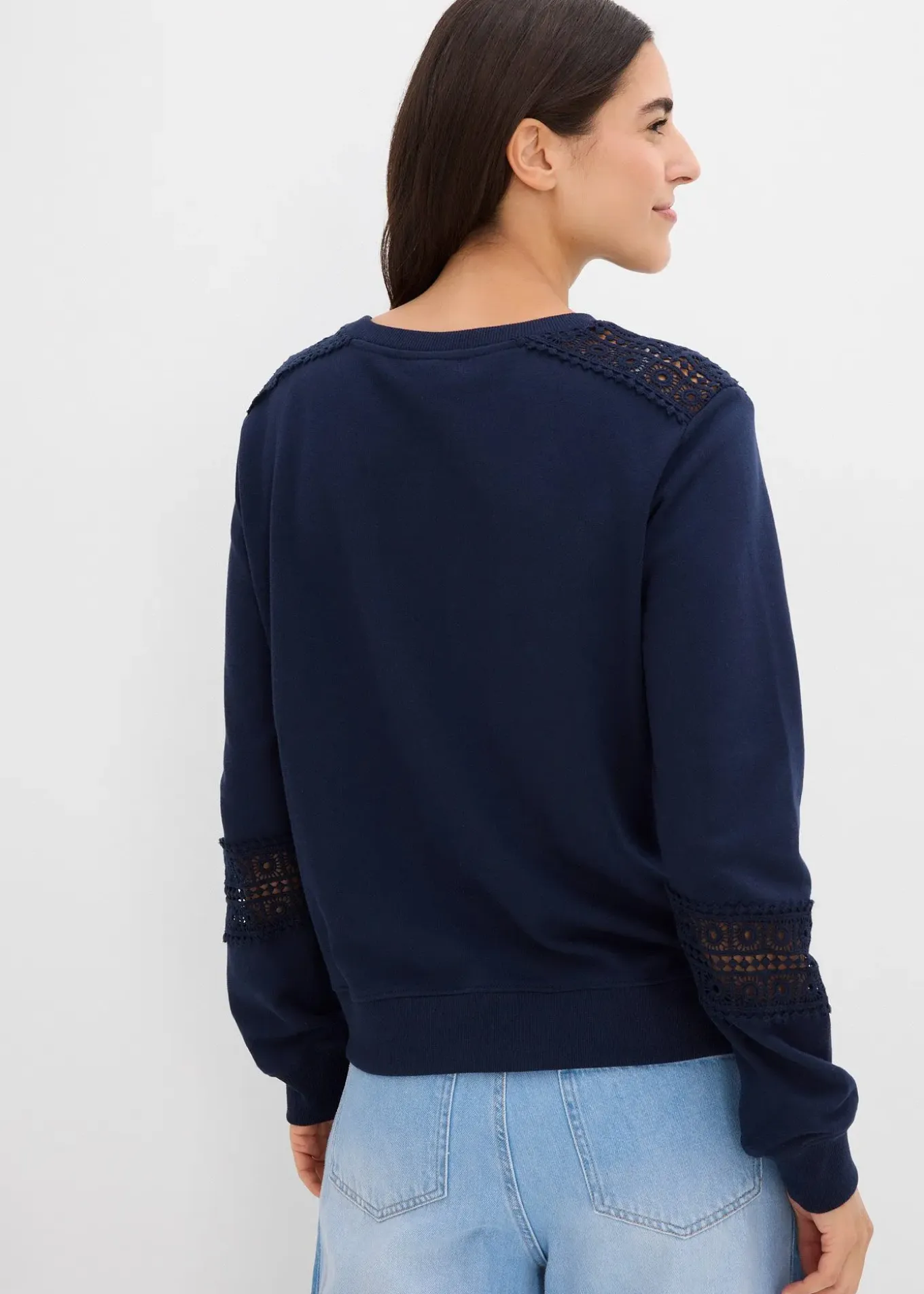 Sweat avec détails crochet