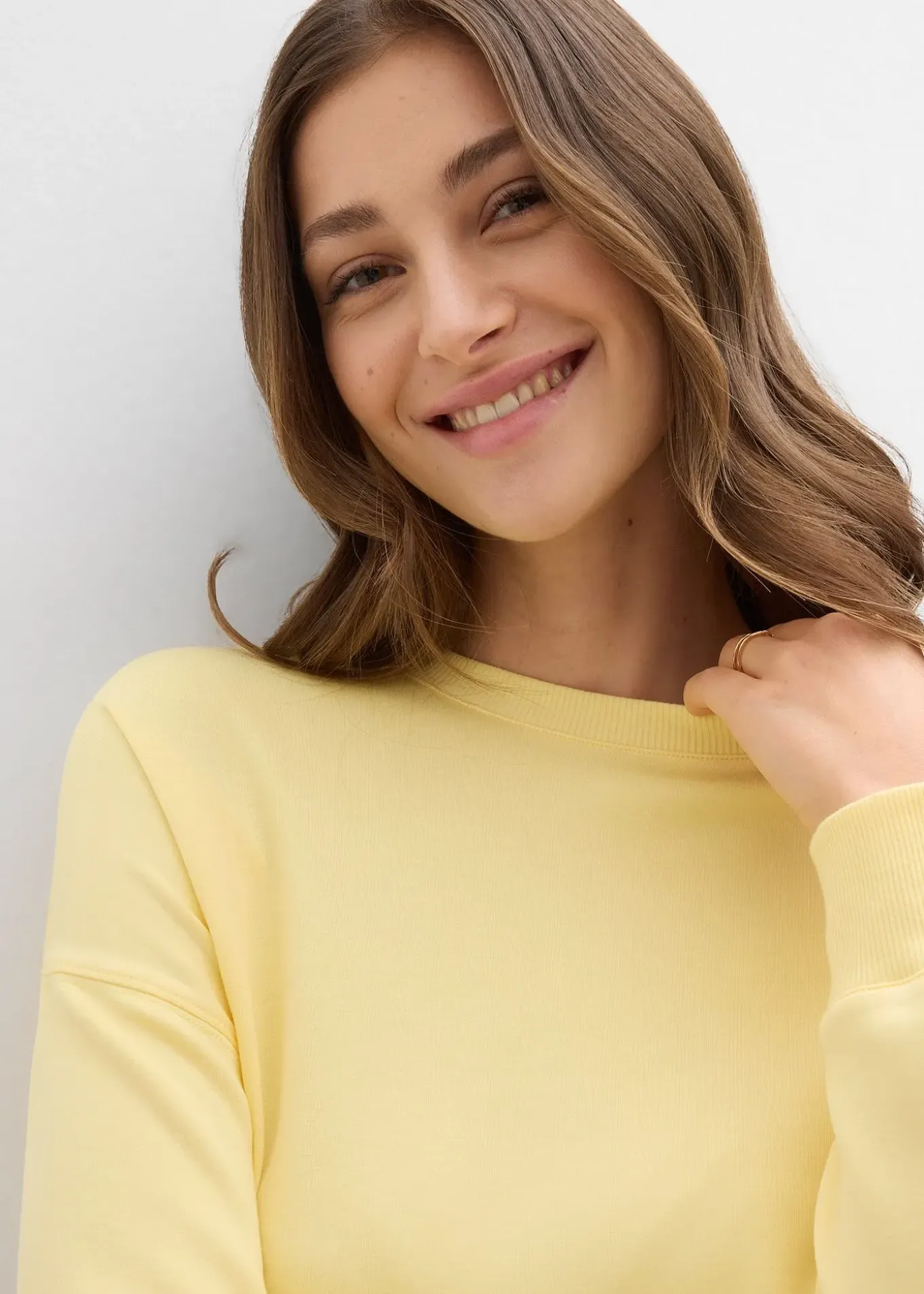 Sweat cintré en matière néoprène