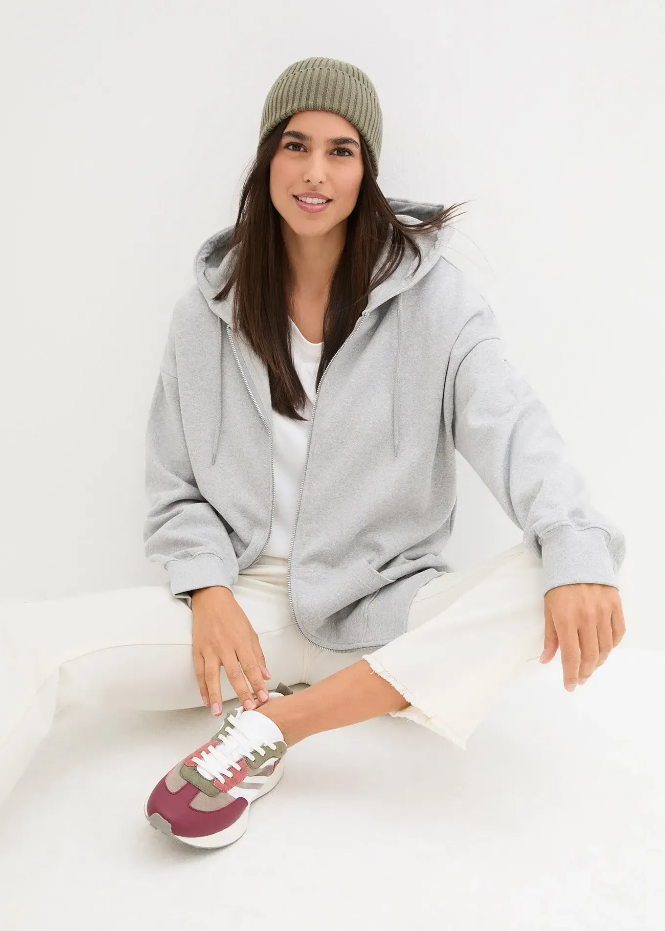 Sweat zippé à capuche