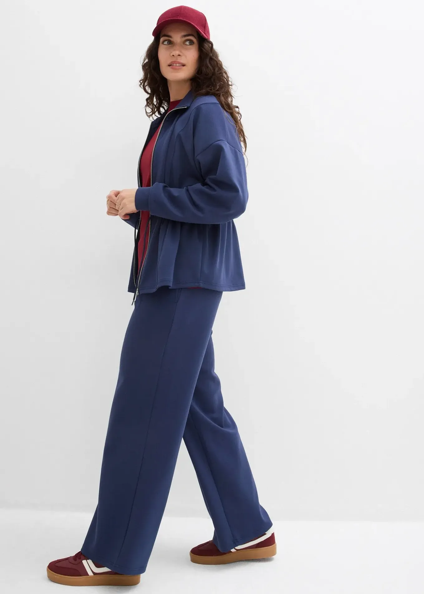 Sweat zippé en matière néoprène douce