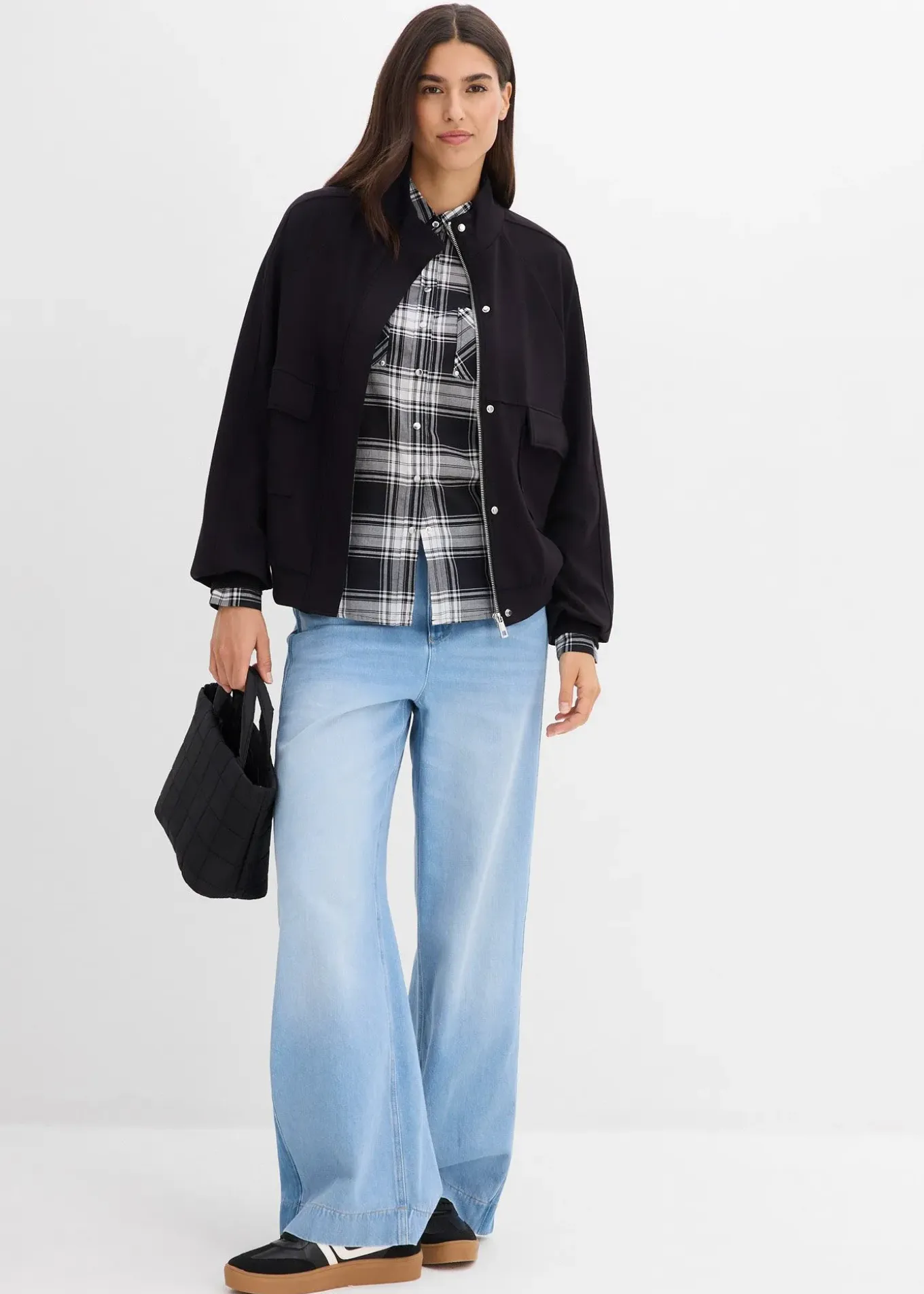 Sweat zippé en matière néoprène