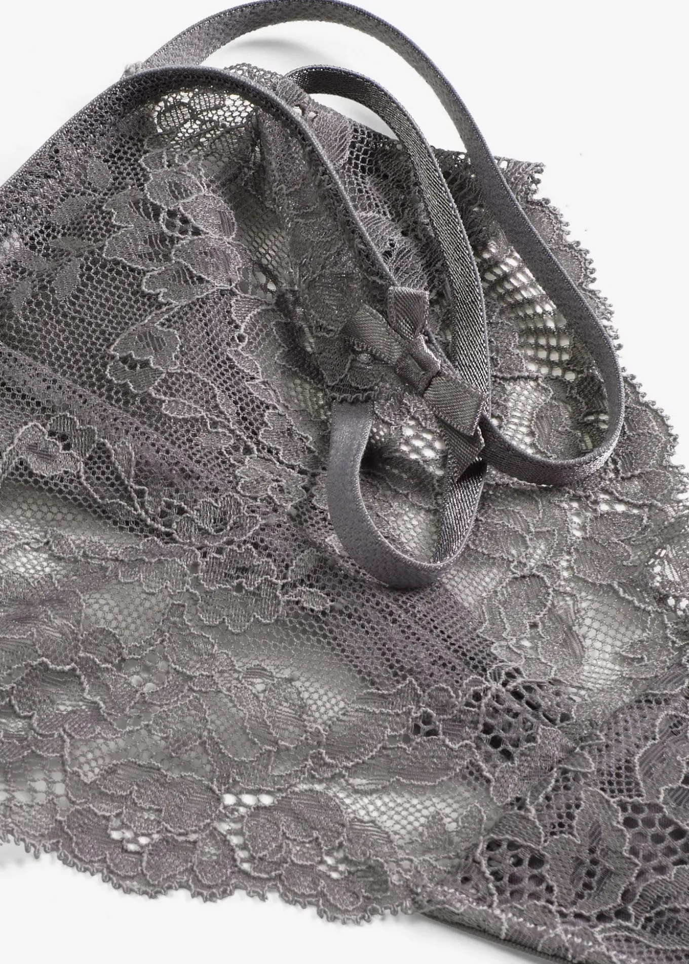 Tanga string en dentelle