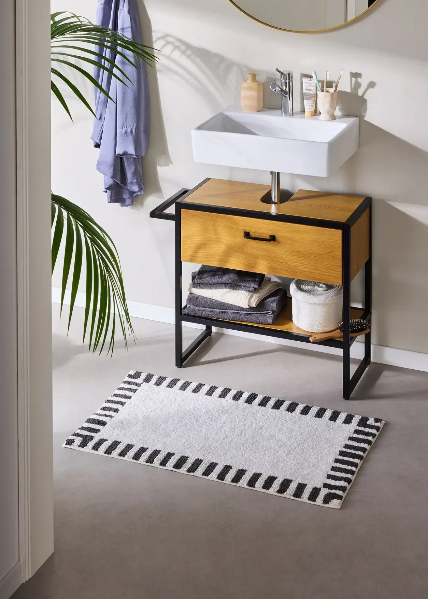 Tapis de bain au motif minimaliste