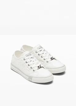 Tennis Mustang avec dentelle