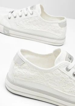 Tennis Mustang avec dentelle