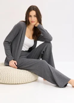 Tenue d’intérieur en matière côtelée