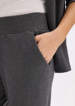 Tenue d’intérieur en matière côtelée