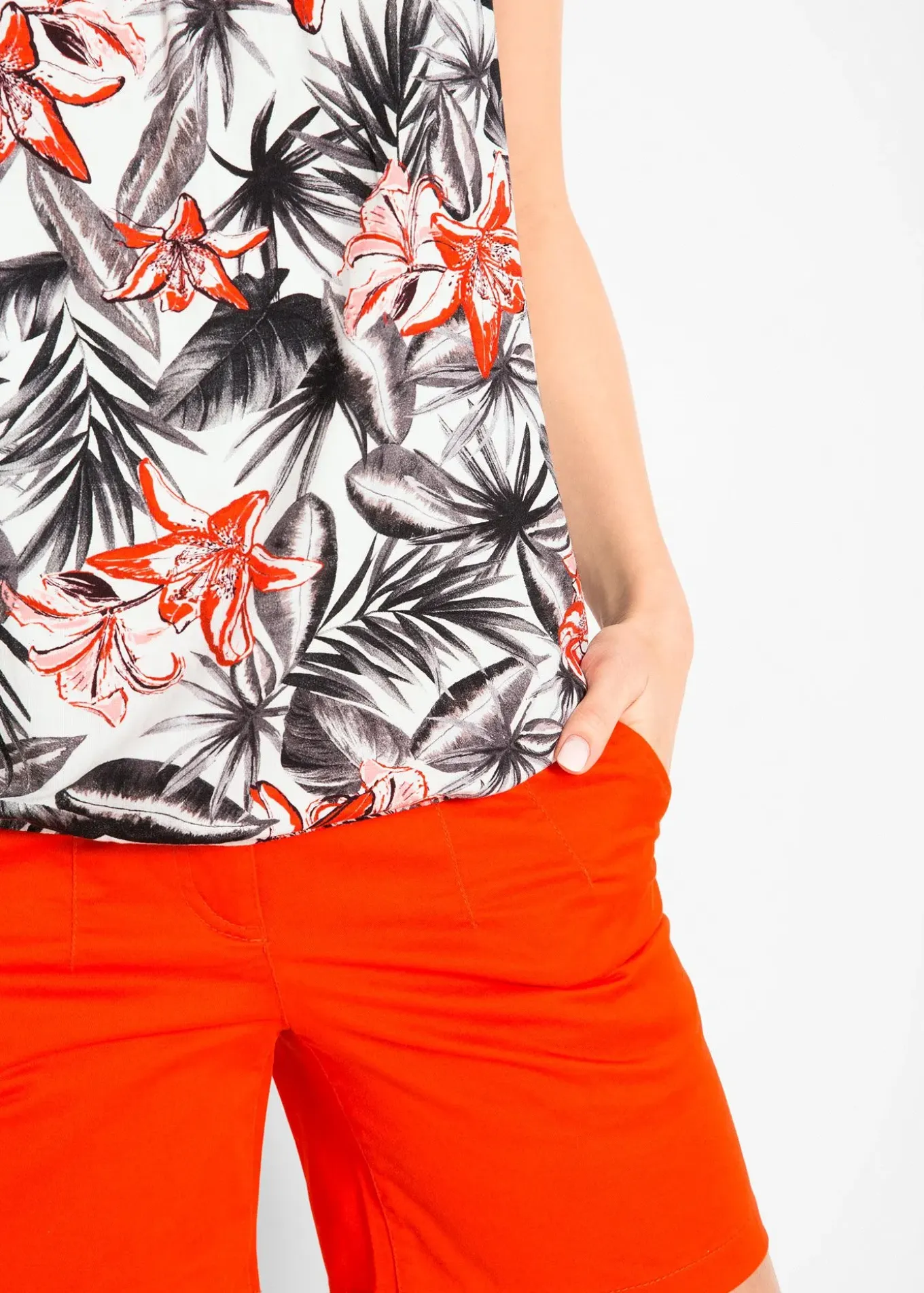 Top à fines bretelles en viscose extensible douce