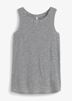 Top avec boutons dans le dos