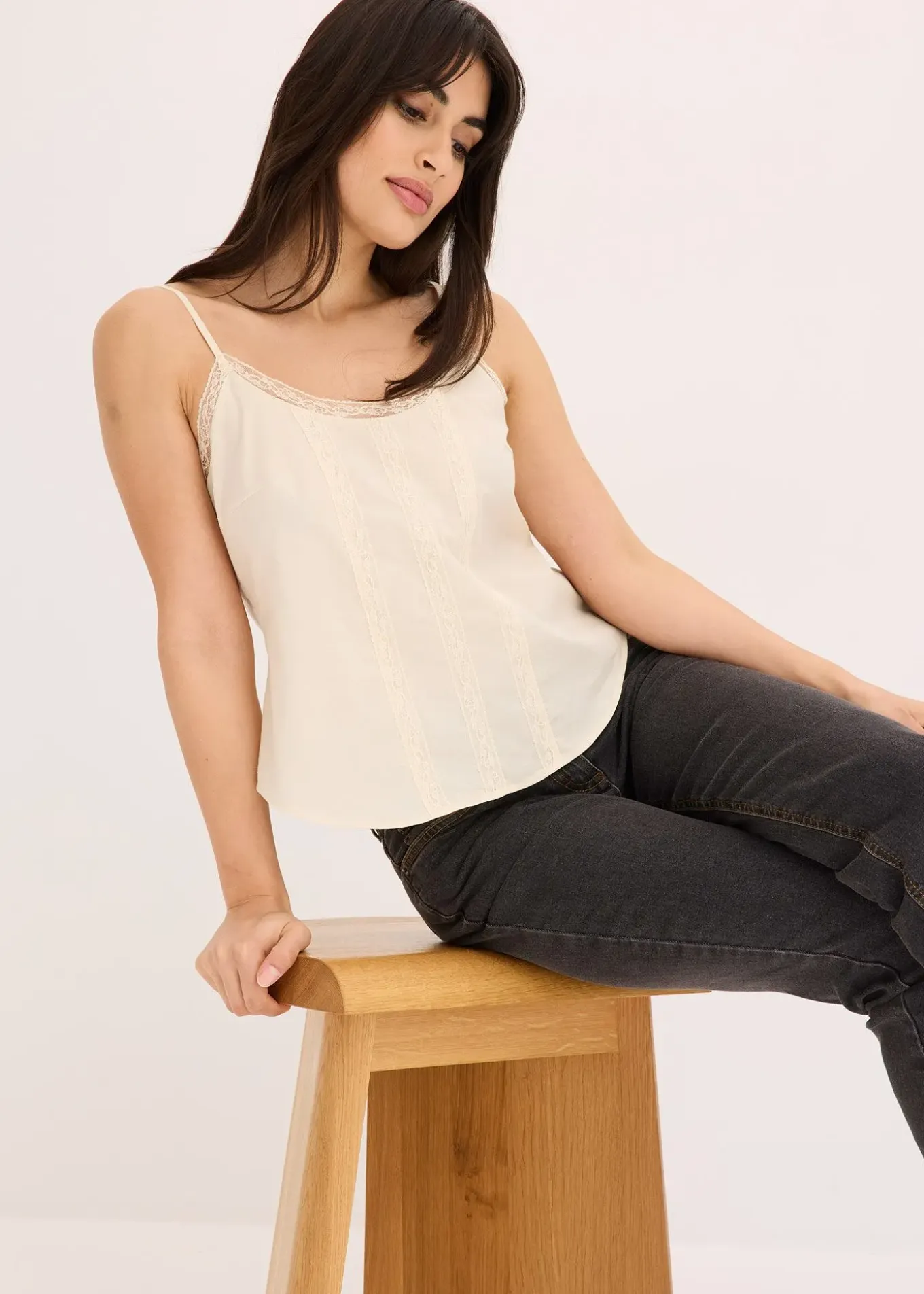 Top avec broderies anglaises 100% coton