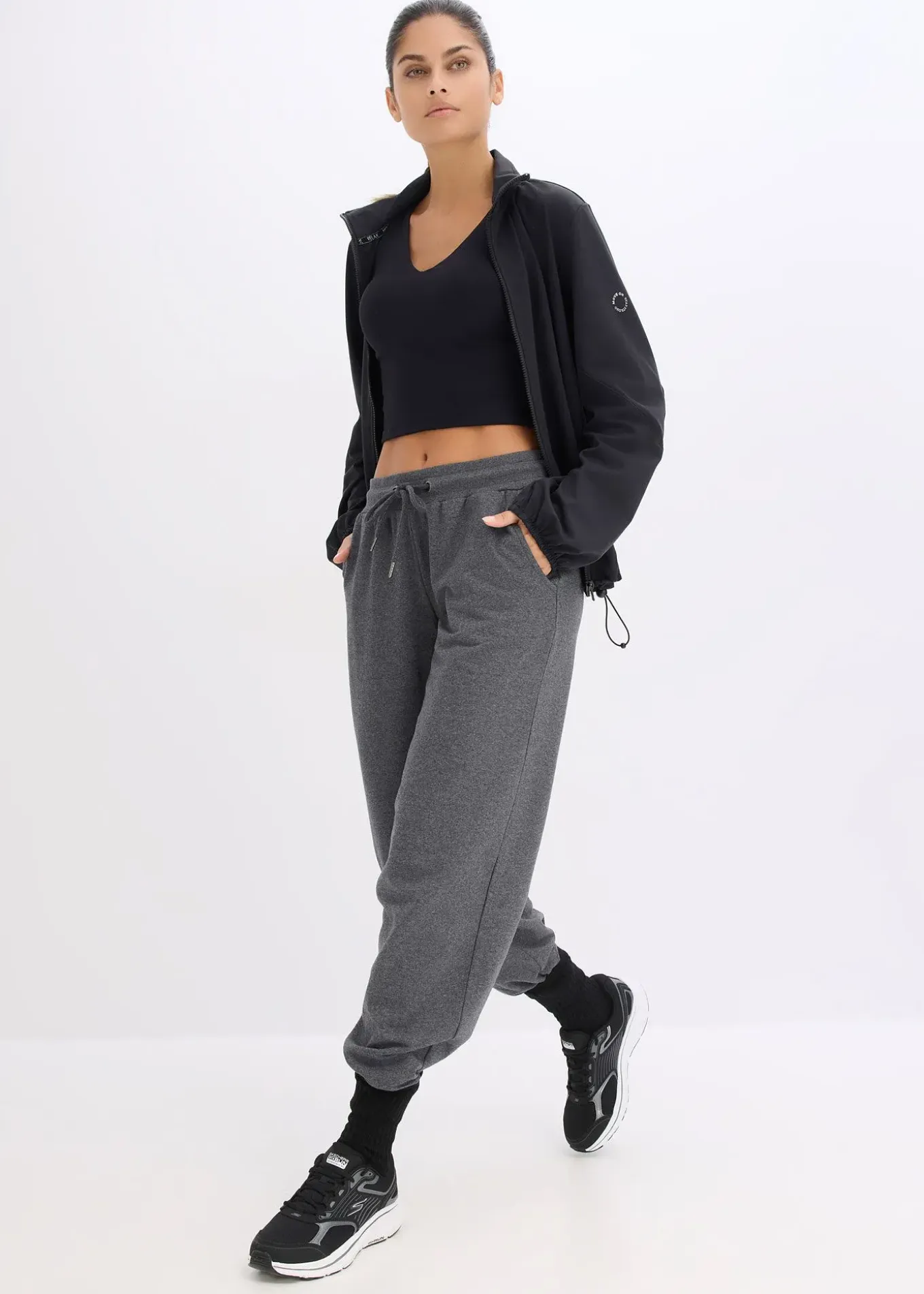 Top de sport avec soutien-gorge intégré, maintien modéré et toucher coton