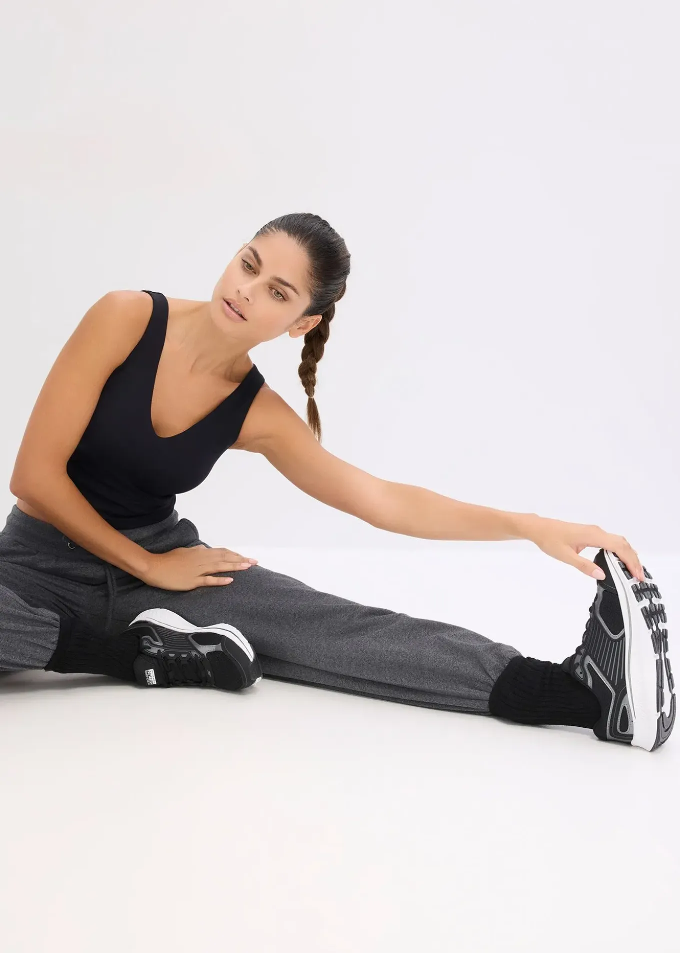 Top de sport avec soutien-gorge intégré, maintien modéré et toucher coton