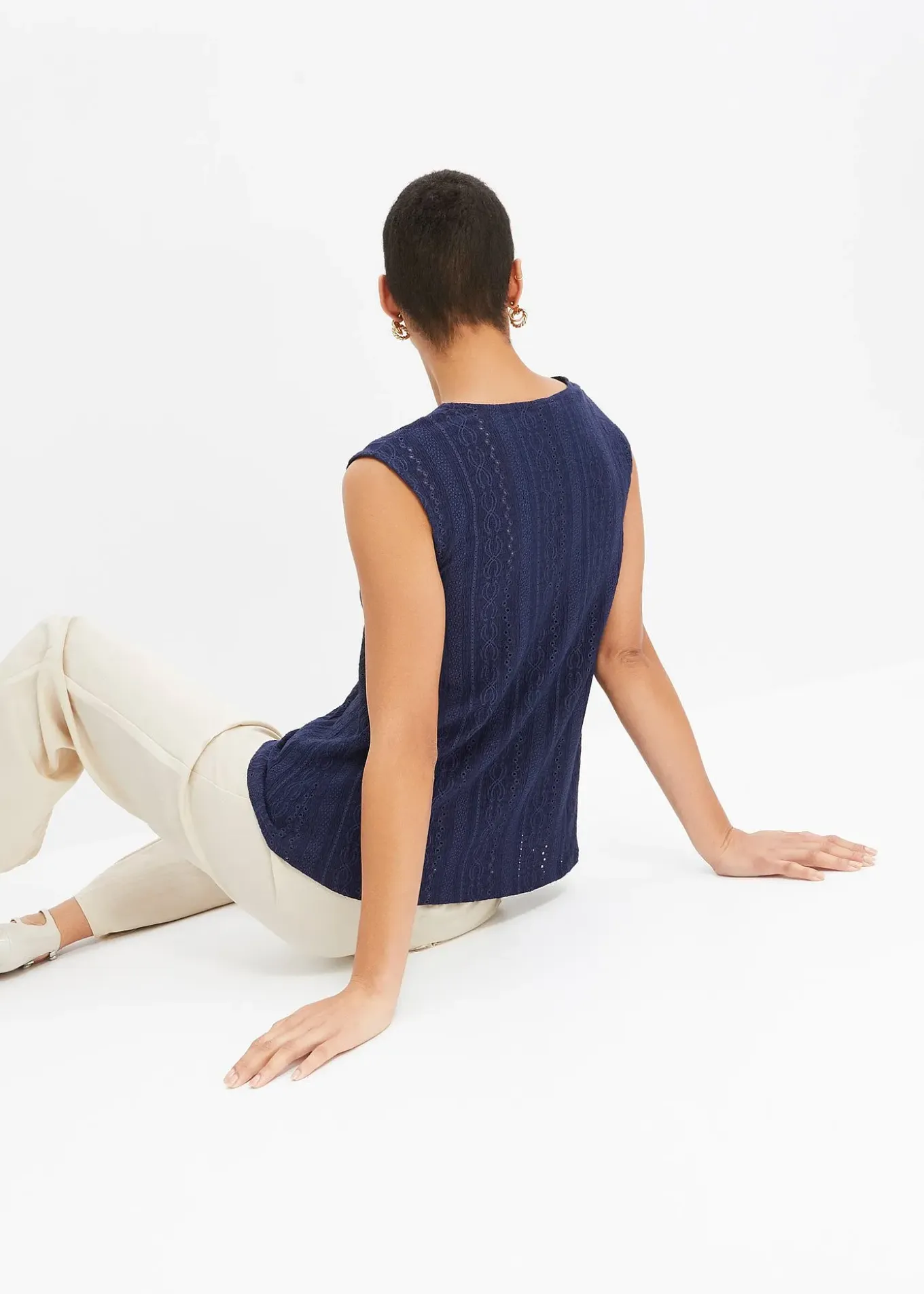 Top en broderie anglaise