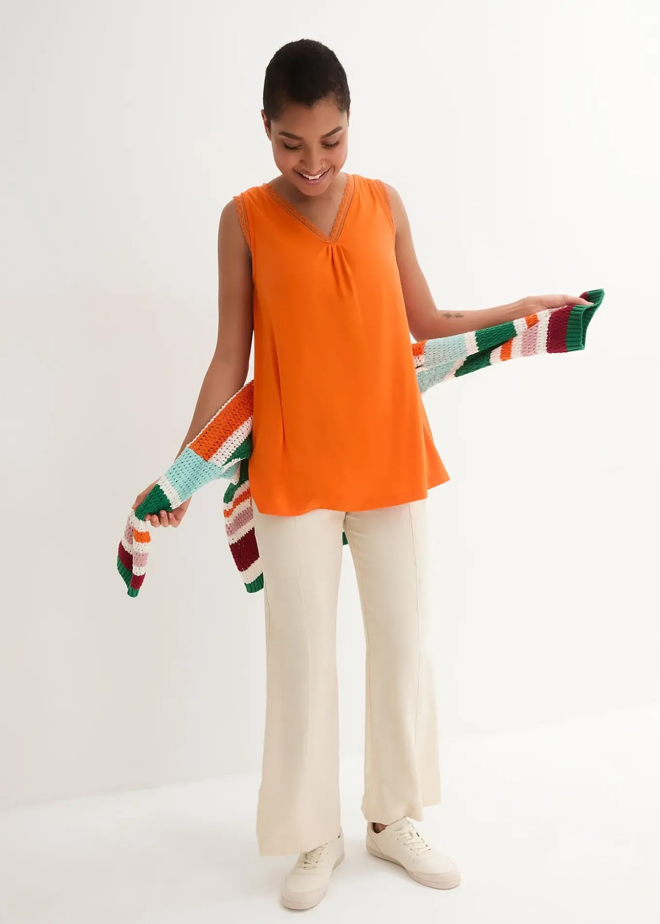 Top en viscose avec dentelle