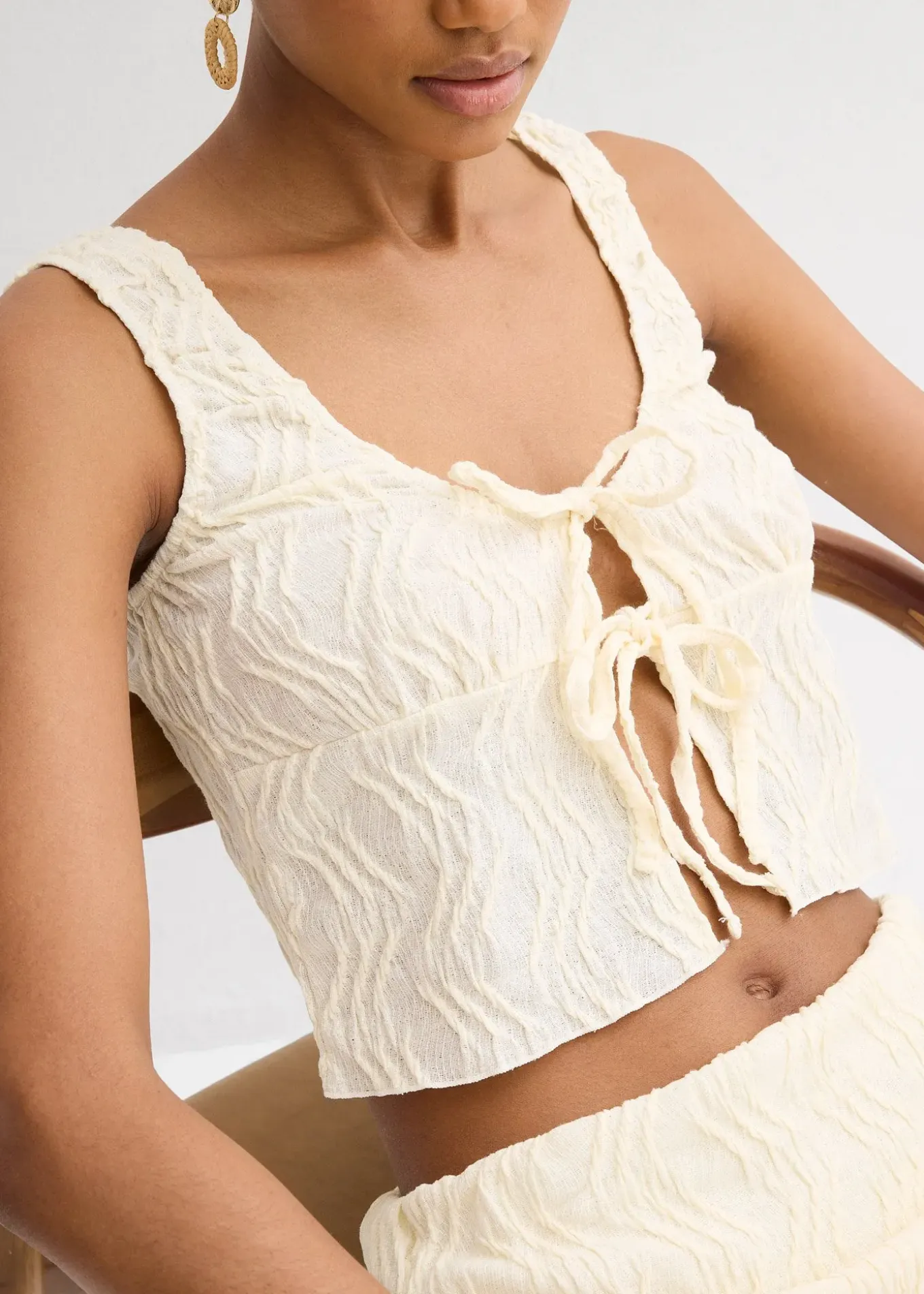 Top texturé à nouettes