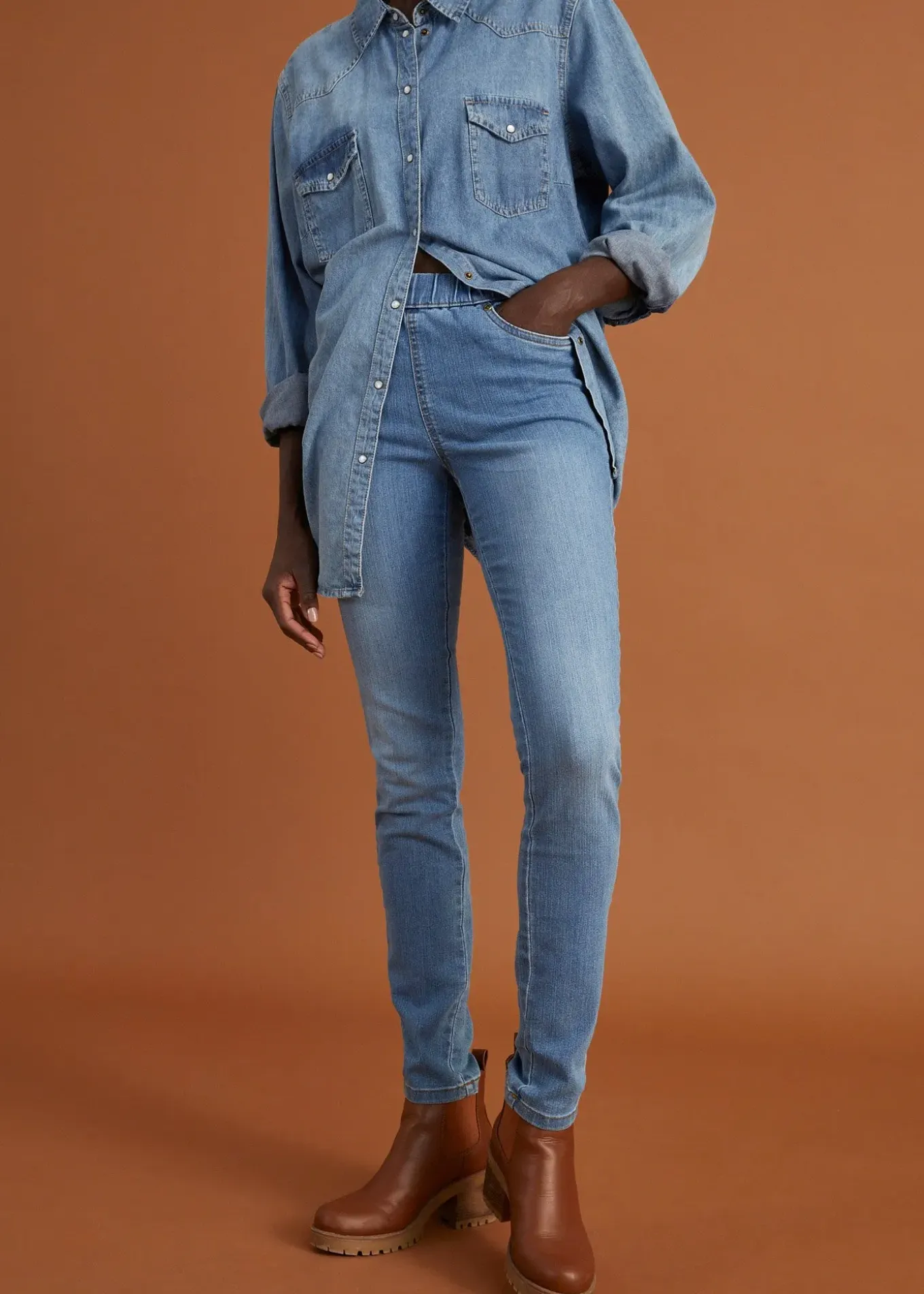 Tregging confortable et extensible