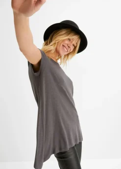 T-shirt à base asymétrique