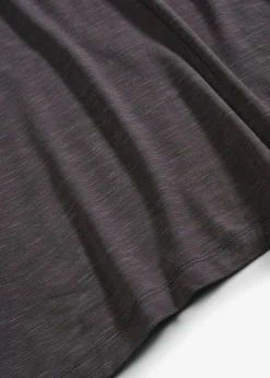 T-shirt à base asymétrique