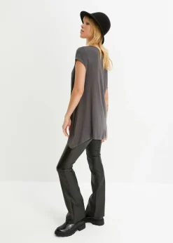 T-shirt à base asymétrique