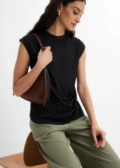 T-shirt à base asymétrique