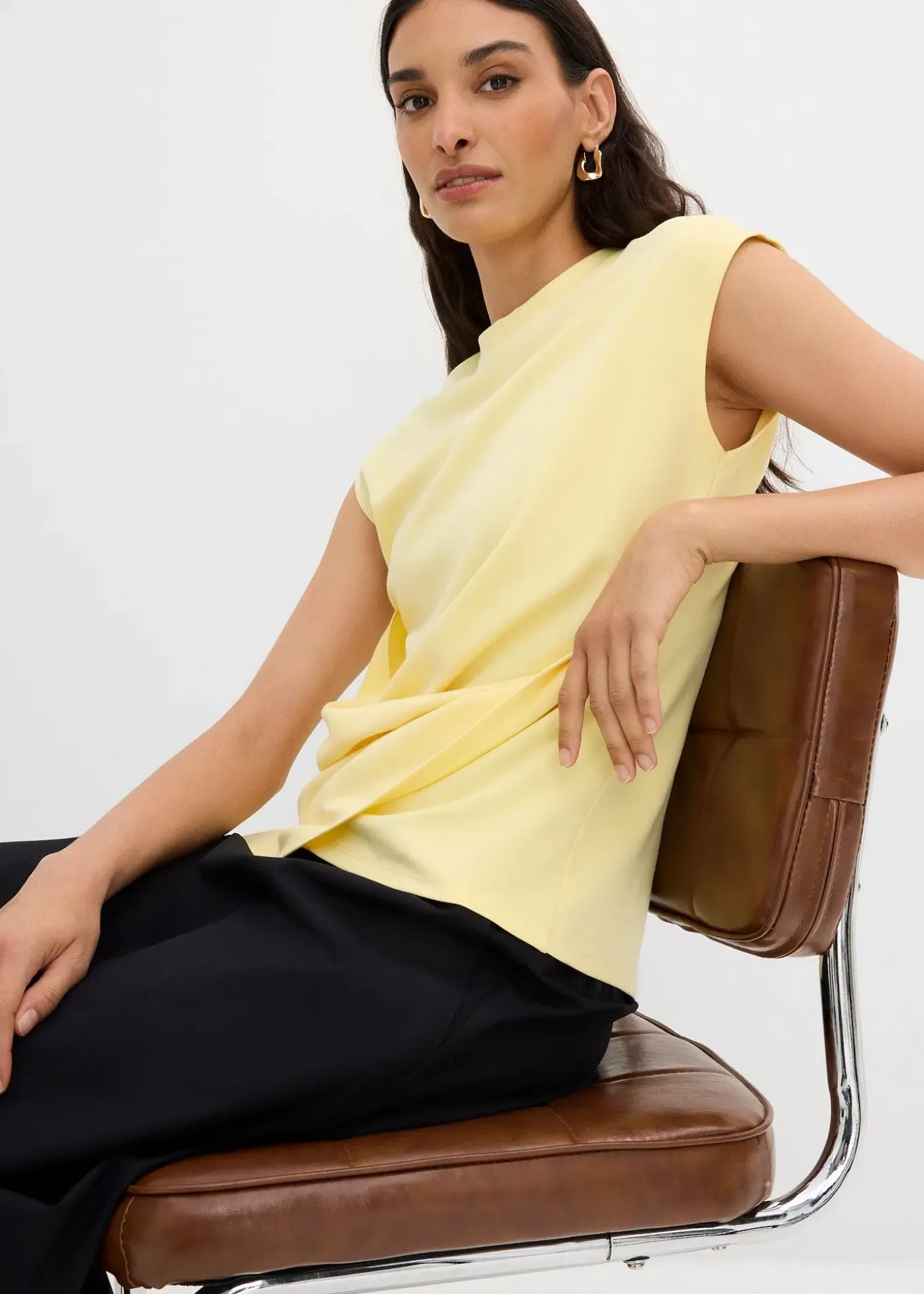 T-shirt à base asymétrique