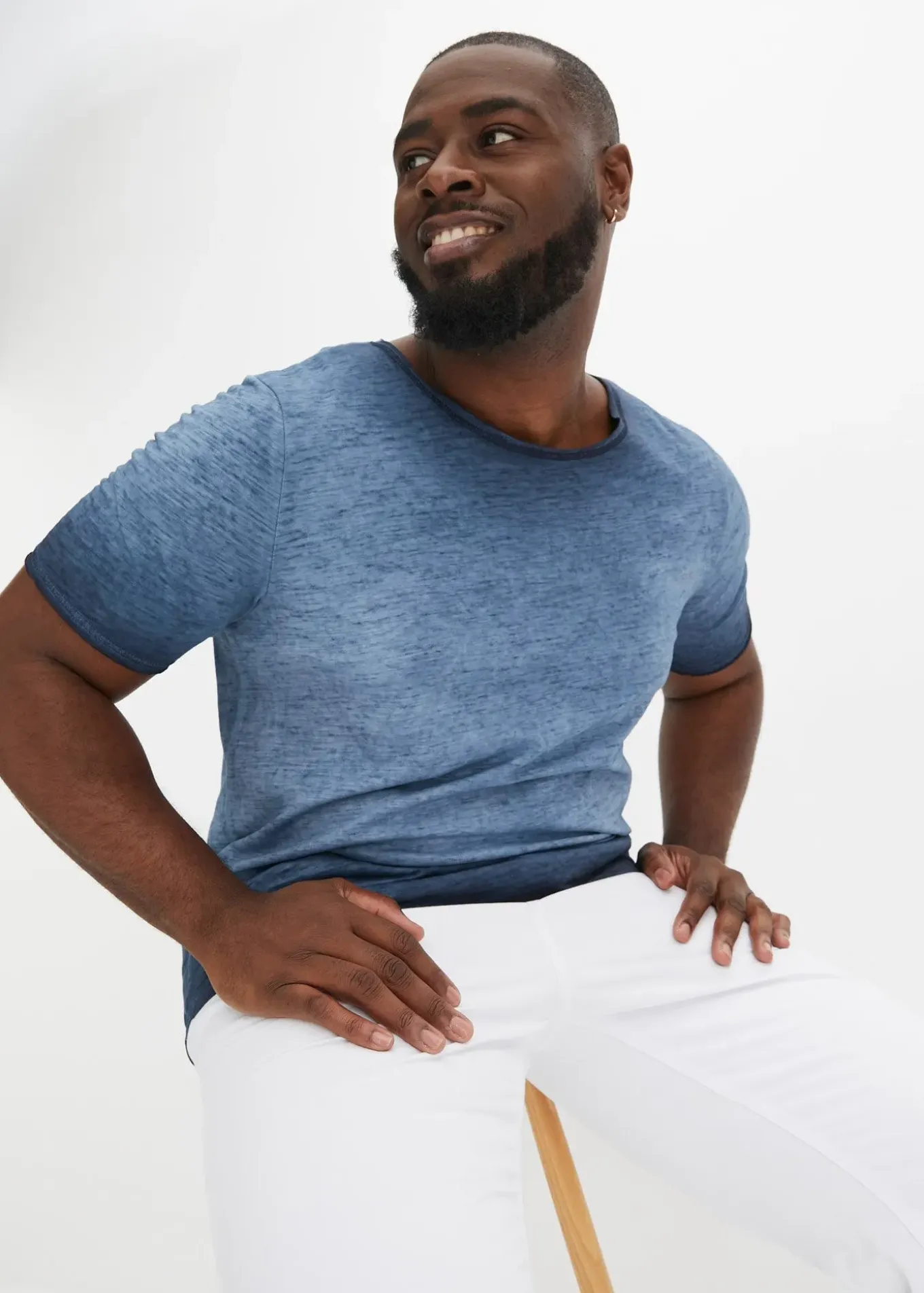 T-shirt 100% coton, aspect délavé