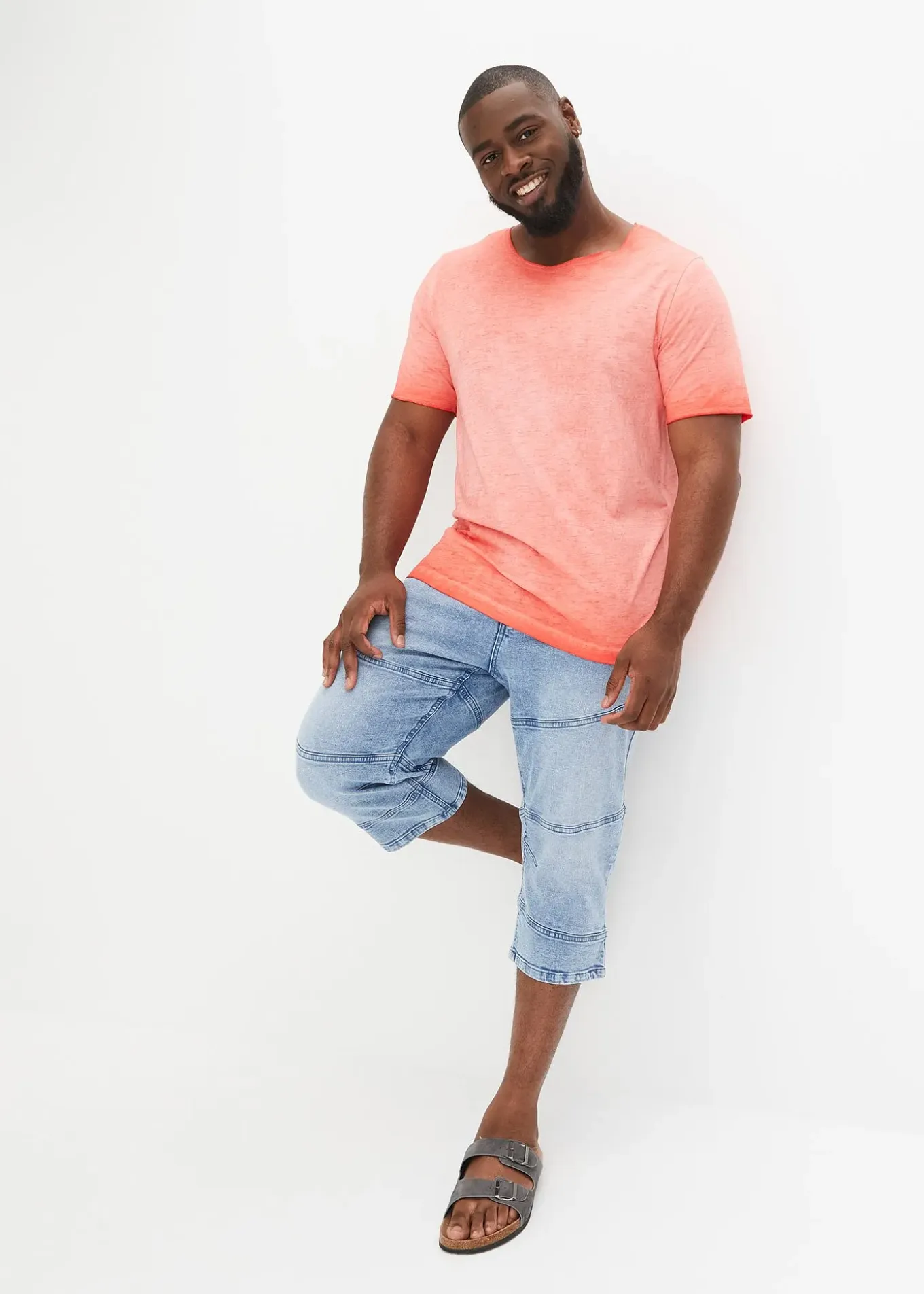 T-shirt 100% coton, aspect délavé