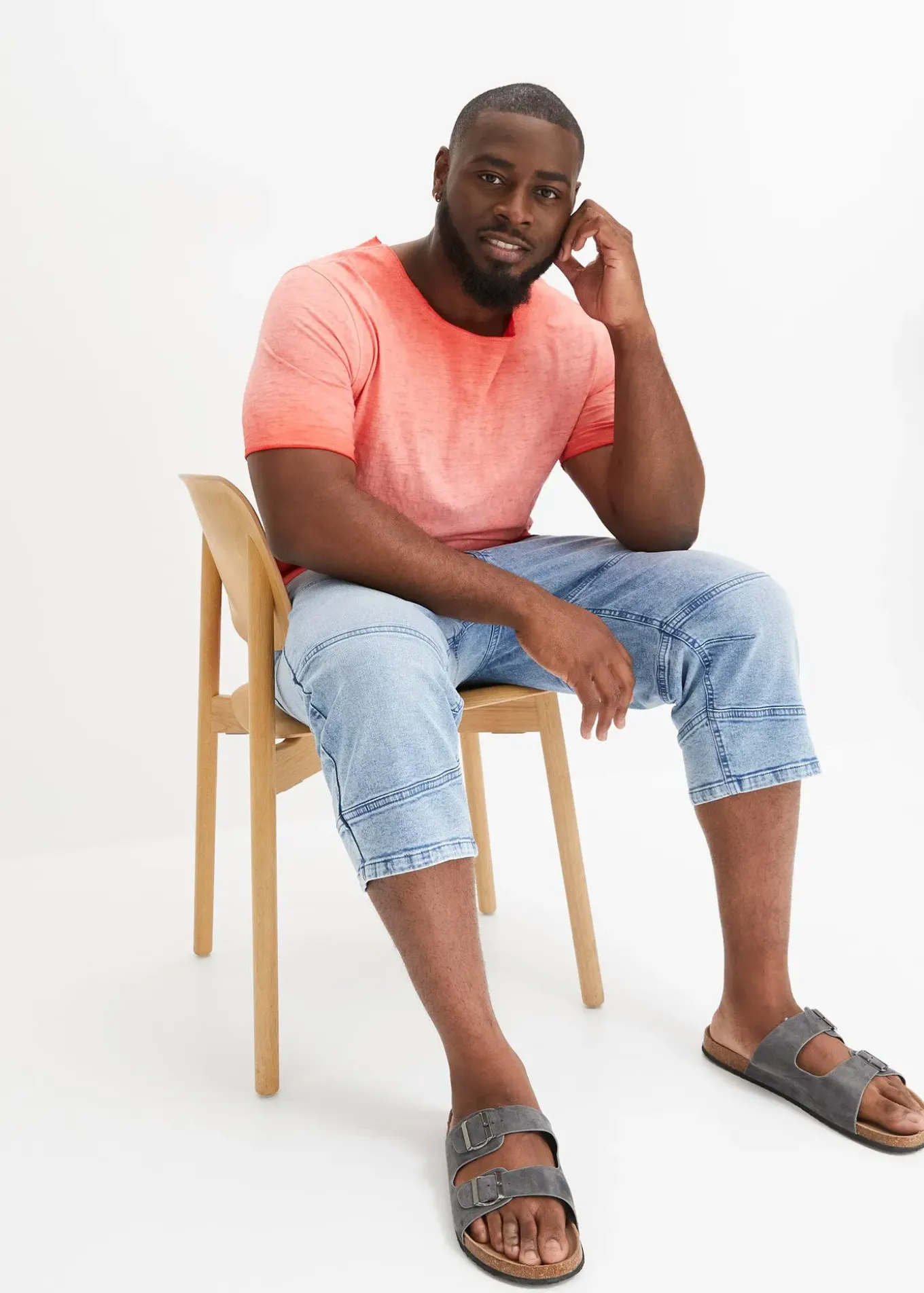 T-shirt 100% coton, aspect délavé