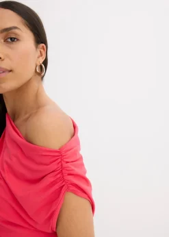 T-shirt à encolure asymétrique